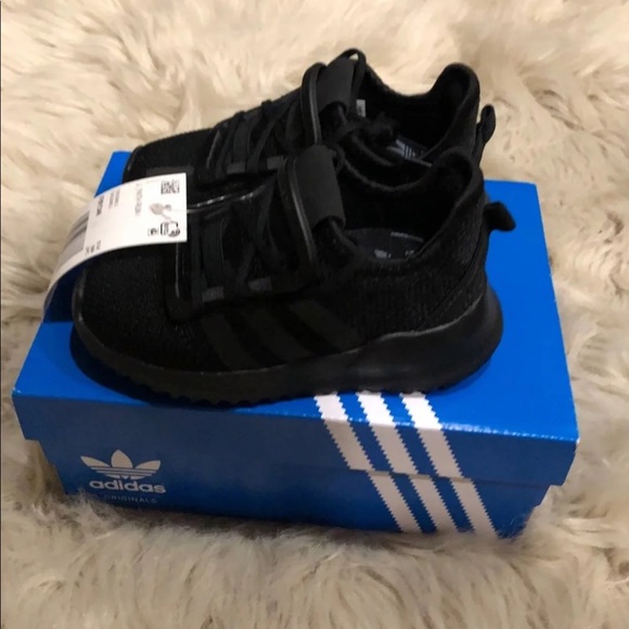 NIB ADIDAS U PATH RUN - Picture 3 of 7